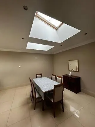 Central House Close Temple Bar Very Spacious Dublin Holiday home